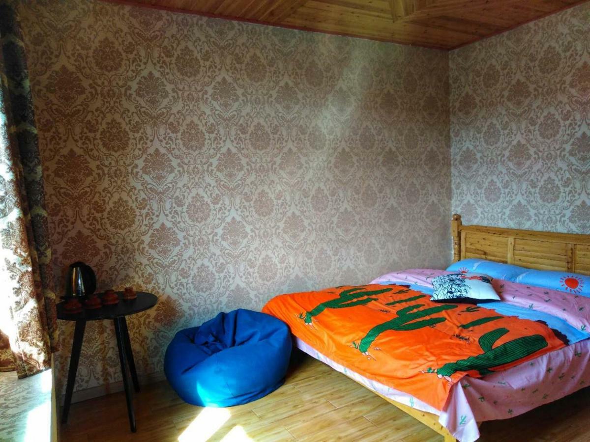 Zishuo Zihua Guest House Daocheng Exteriör bild
